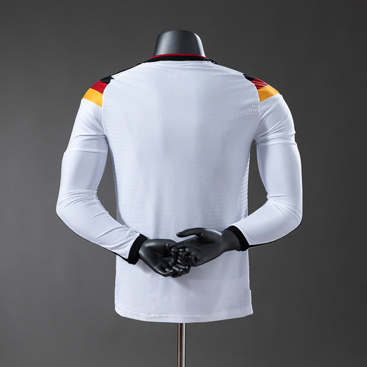 1ª EQUIPACIÓN ALEMANIA 2026 VERSIÓN JUGADOR MANGA LARGA (RÉPLICA)