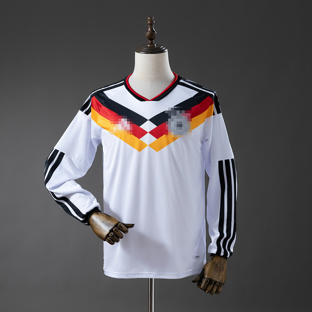 1ª EQUIPACIÓN ALEMANIA MUNDIAL 2026 MANGA LARGA (RÉPLICA)