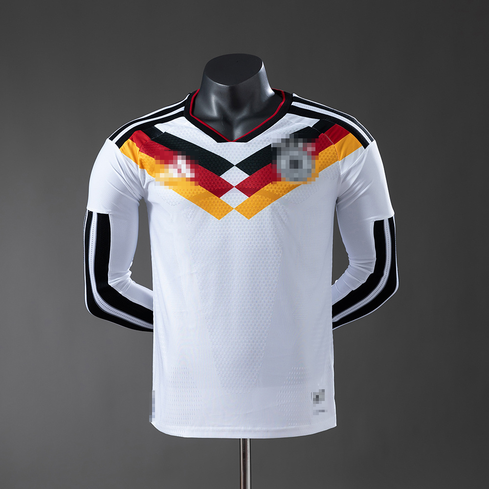 1ª EQUIPACIÓN ALEMANIA 2026 VERSIÓN JUGADOR MANGA LARGA (RÉPLICA)