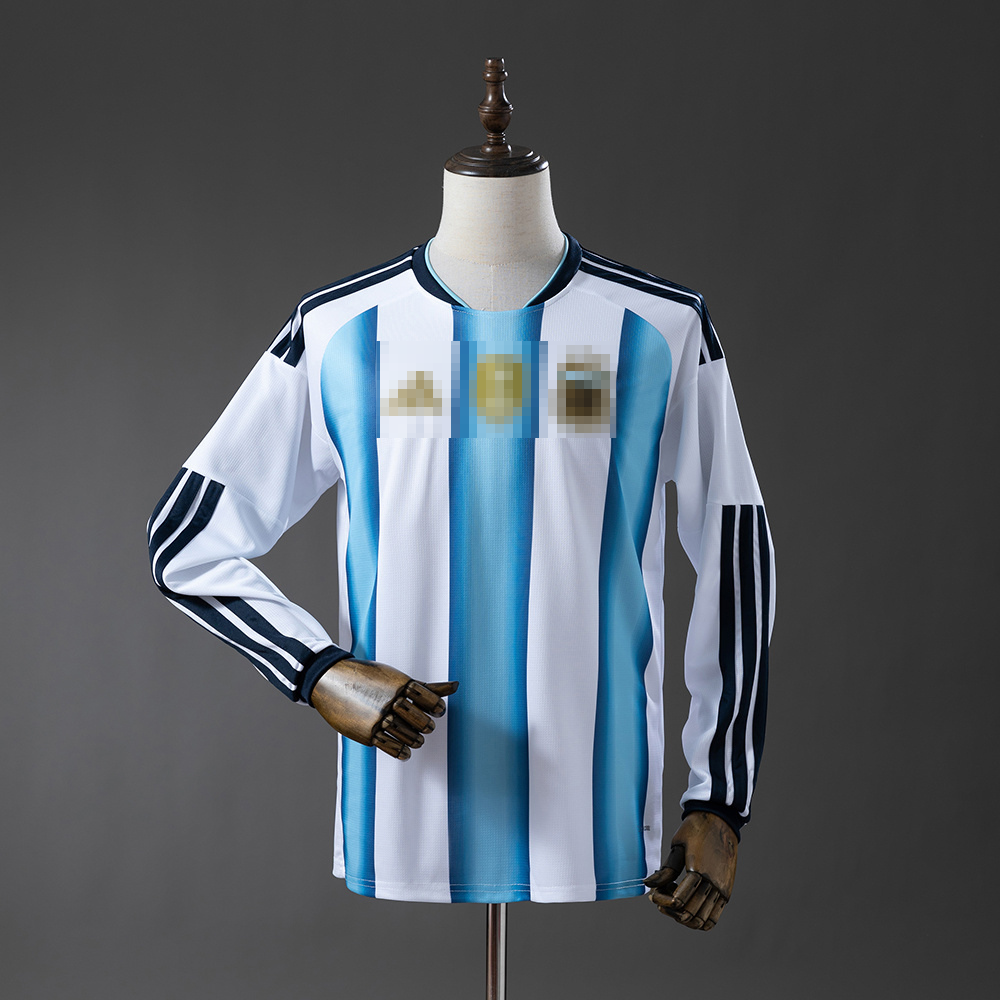 1ª EQUIPACIÓN ARGENTINA 2026 MANGA LARGA (RÉPLICA)