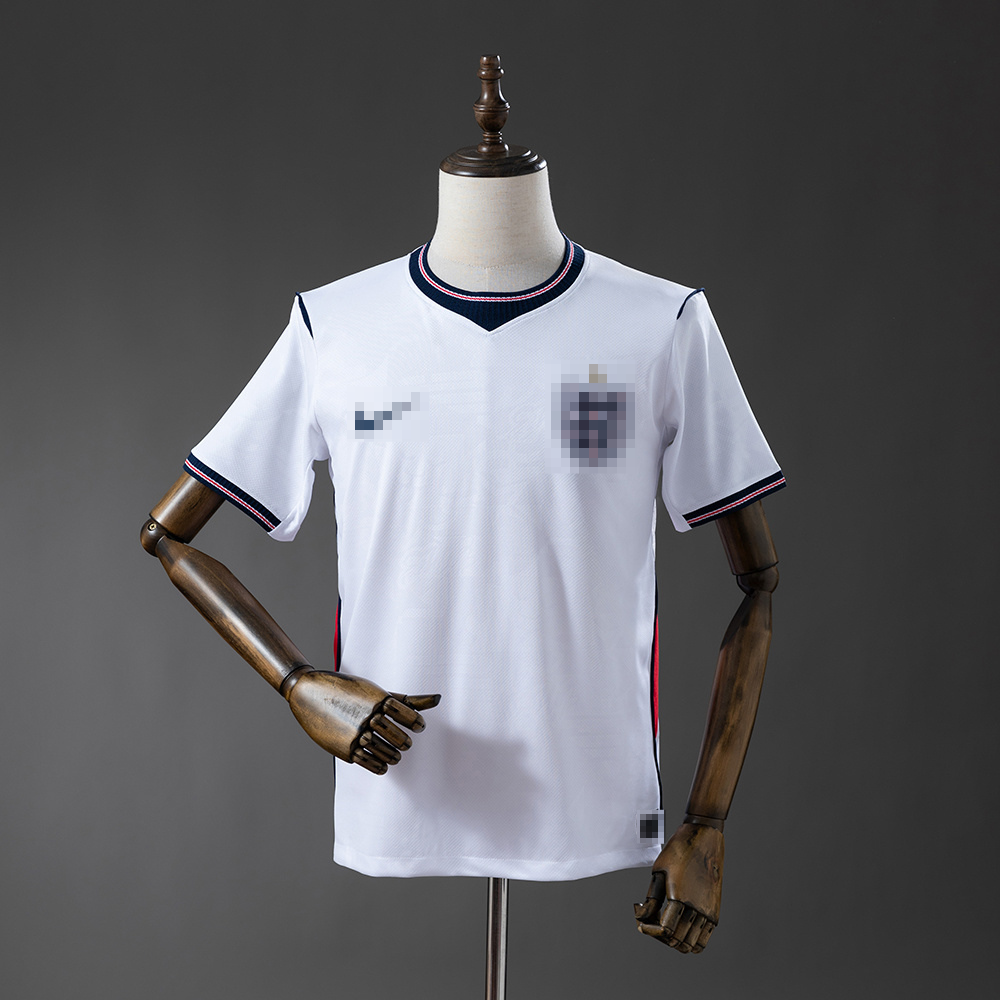 1ª EQUIPACIÓN INGLATERRA 2026 (RÉPLICA)