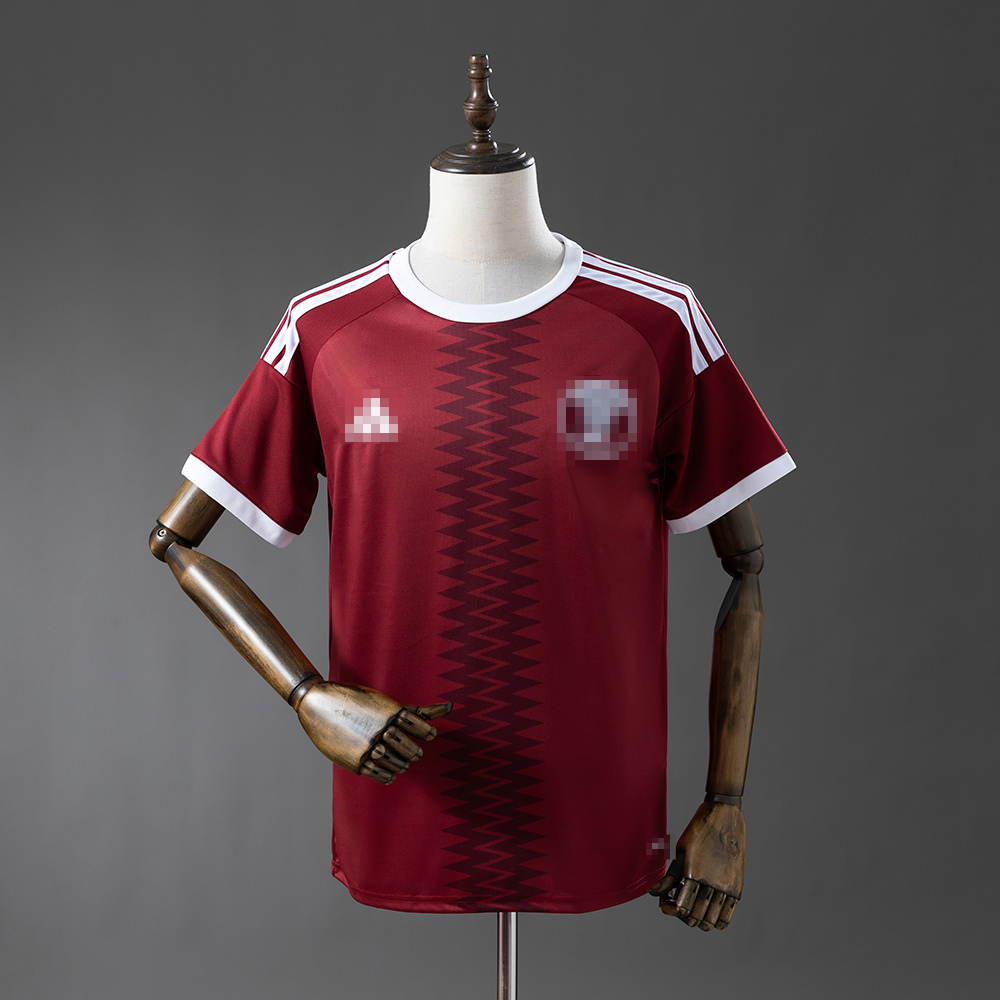 1ª EQUIPACIÓN QATAR MUNDIAL 2026 (RÉPLICA)